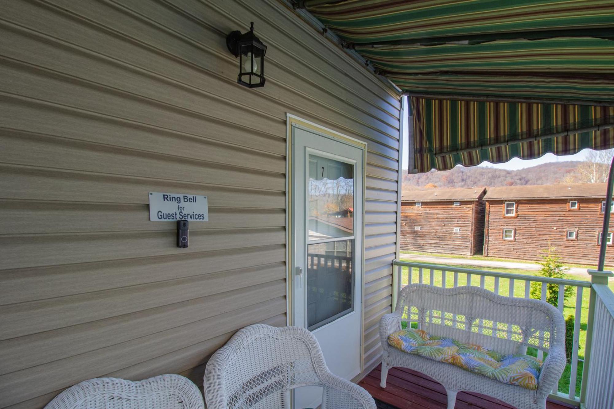 Stay In Ohiopyle In The Middle Of Town By The Gap Trail Εξωτερικό φωτογραφία